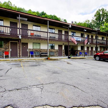Oyo Hotel Chapmanville Inn, Wv - Hwy 119 Екстер'єр фото