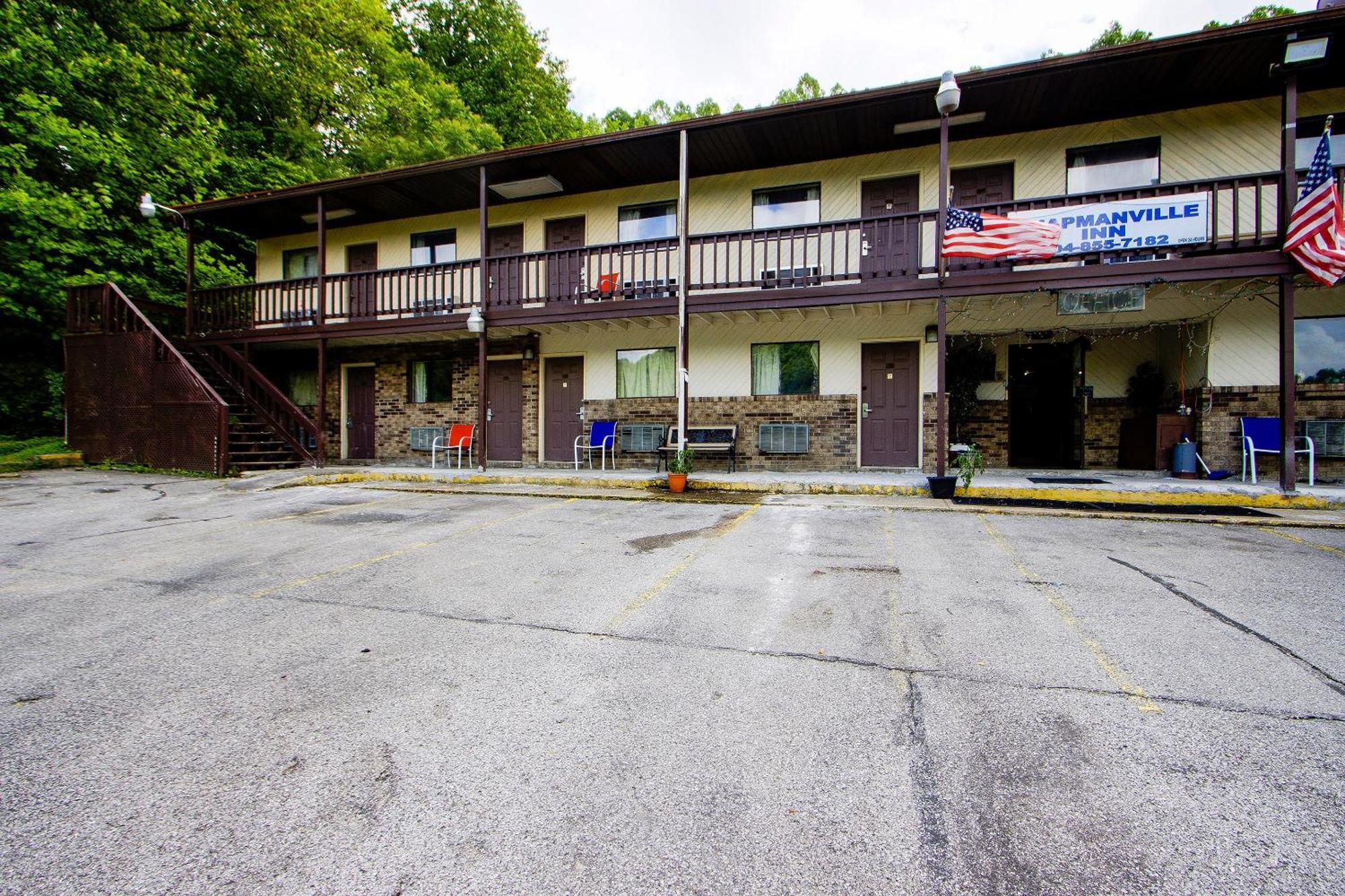 Oyo Hotel Chapmanville Inn, Wv - Hwy 119 Екстер'єр фото