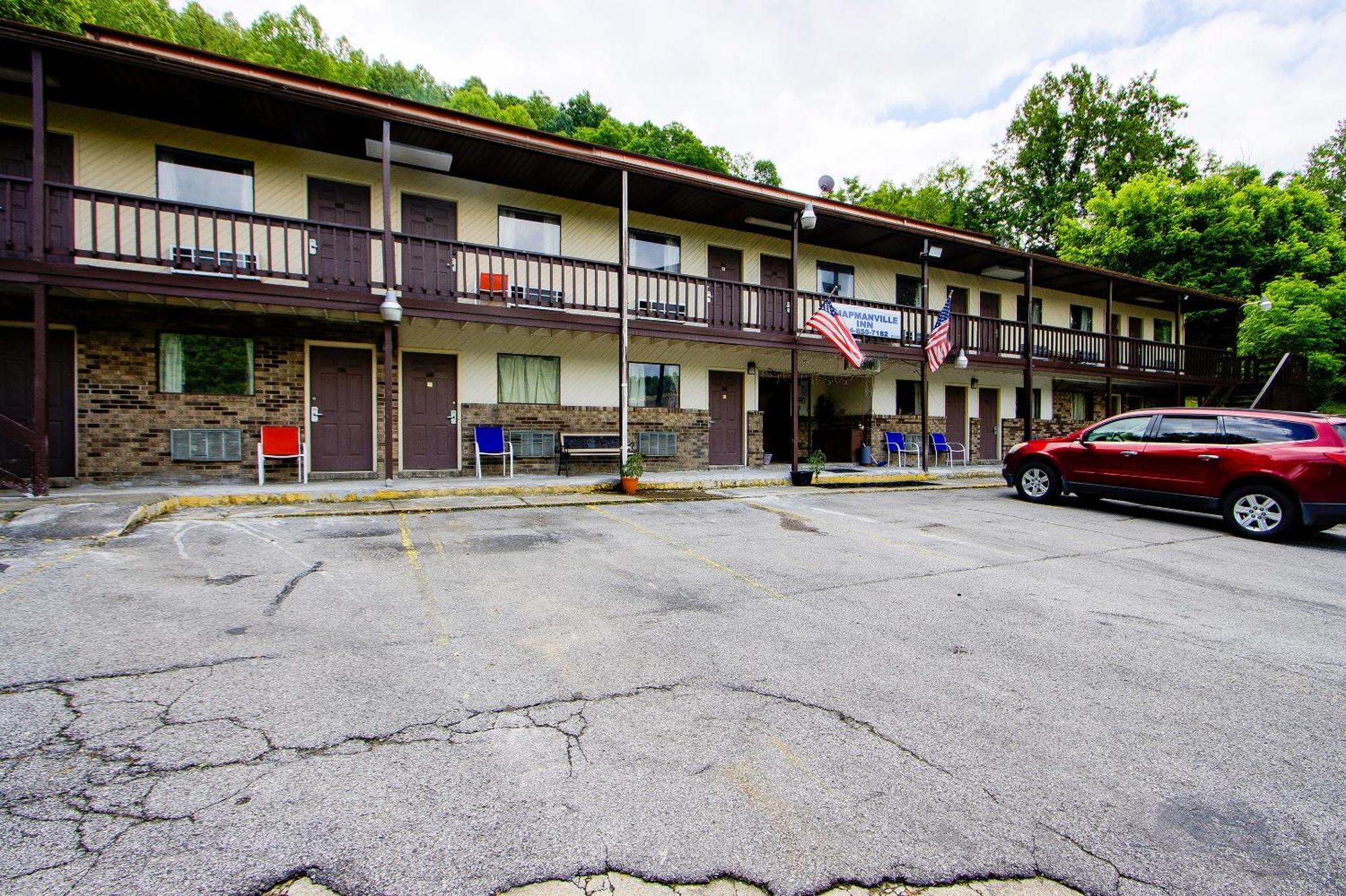 Oyo Hotel Chapmanville Inn, Wv - Hwy 119 Екстер'єр фото