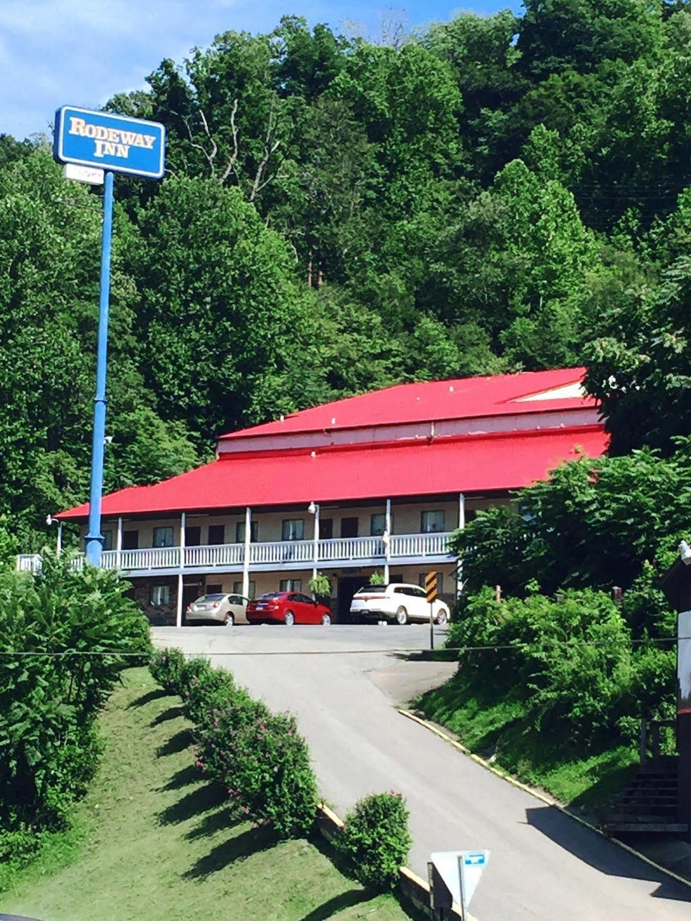 Oyo Hotel Chapmanville Inn, Wv - Hwy 119 Екстер'єр фото